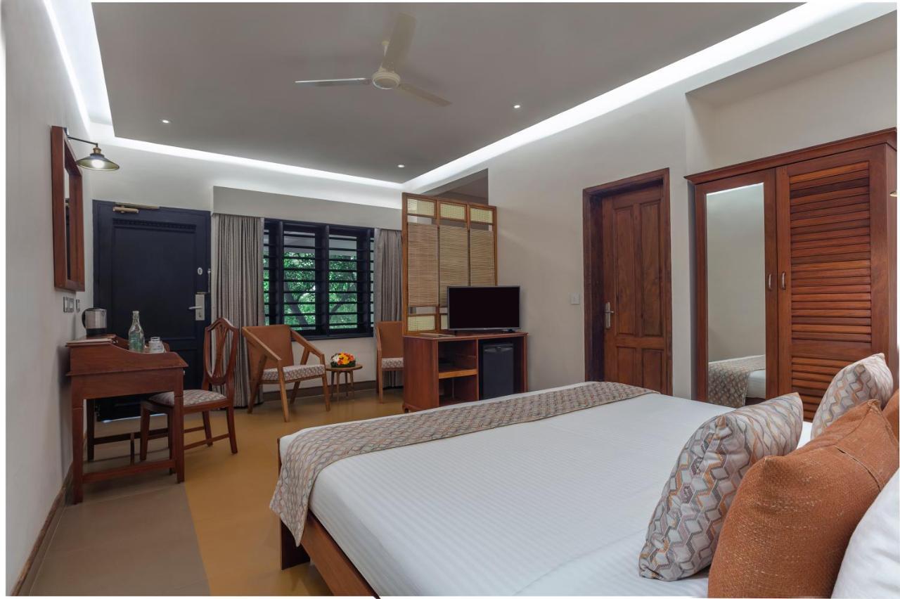 Estuary Sarovar Premiere Poovar Island Exteriér fotografie