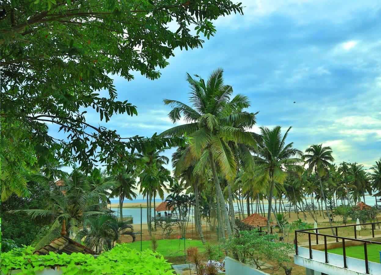 Estuary Sarovar Premiere Poovar Island Exteriér fotografie