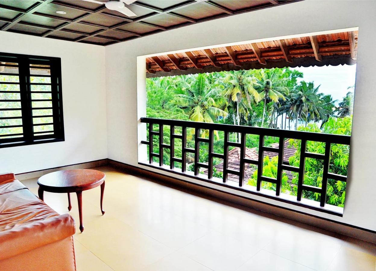Estuary Sarovar Premiere Poovar Island Exteriér fotografie