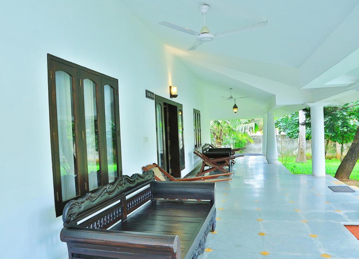 Estuary Sarovar Premiere Poovar Island Exteriér fotografie